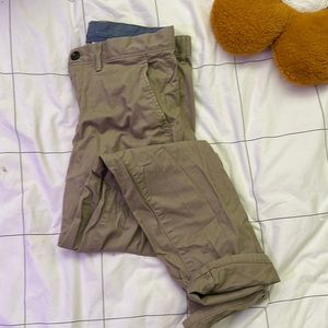 Men’s GAP khaki stretch slim chinos 32x30